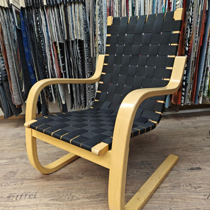 Artek 406 -satulavyötuolin uudelleen vyöttäminen